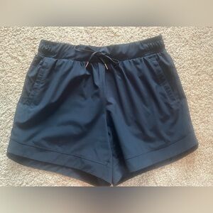 Navy casual shorts by Calia size small